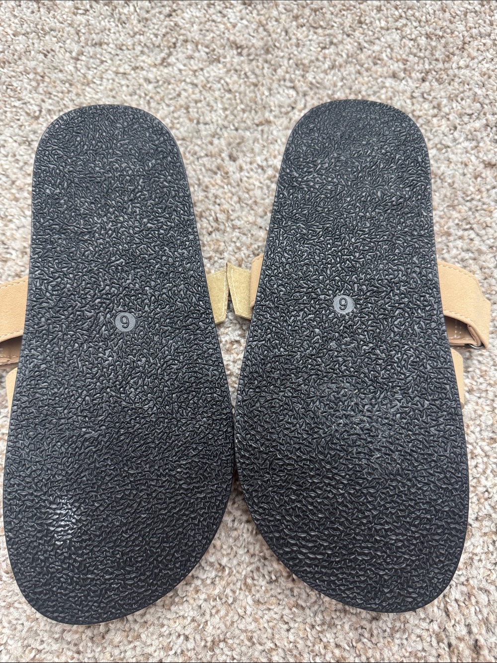Steve Madden White and Sheln Tan Sandal Duo - Picture 4 of 12